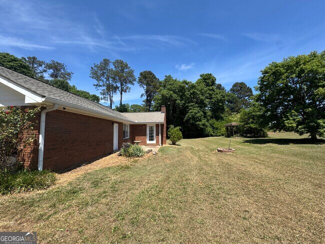 Photo - 1041 Limmerick Dr