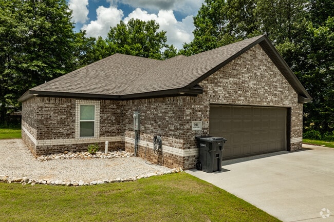 Oak Tree Manor Duplexes