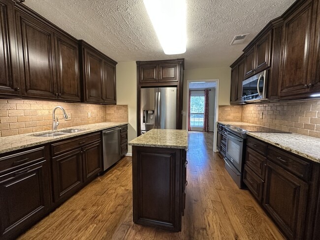 Photo - 359 Estate Ave