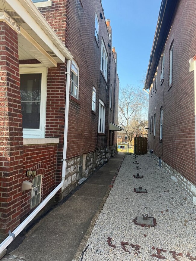 Photo - 3668 Wilmington Ave Unit A