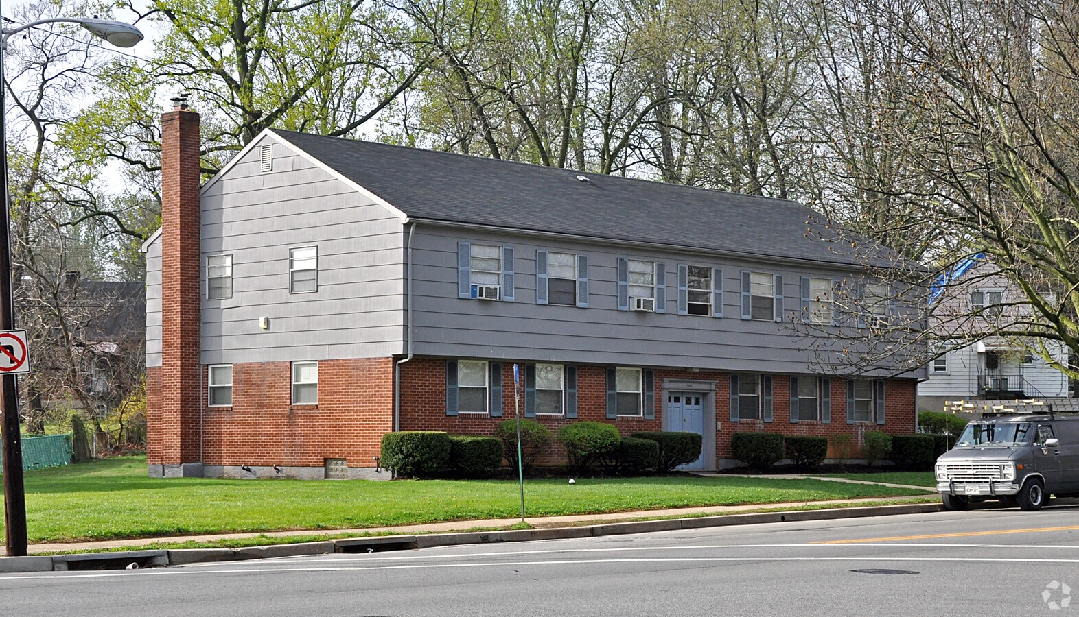Laredo Apartments - Laredo Apartments