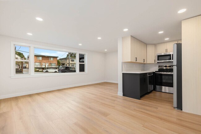 Photo - 6721 24th Ave NW Unidad 4