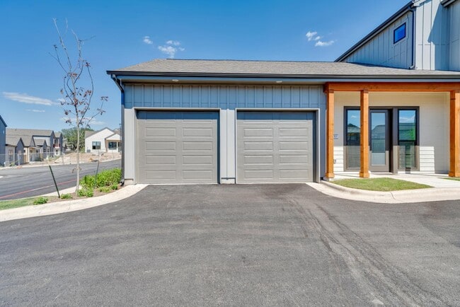 parcHAUS at Mustang Drive