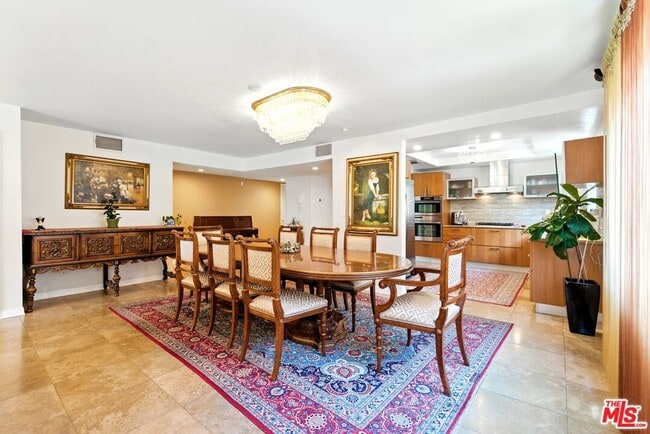 Photo - 1310 S Roxbury Dr Unit 201