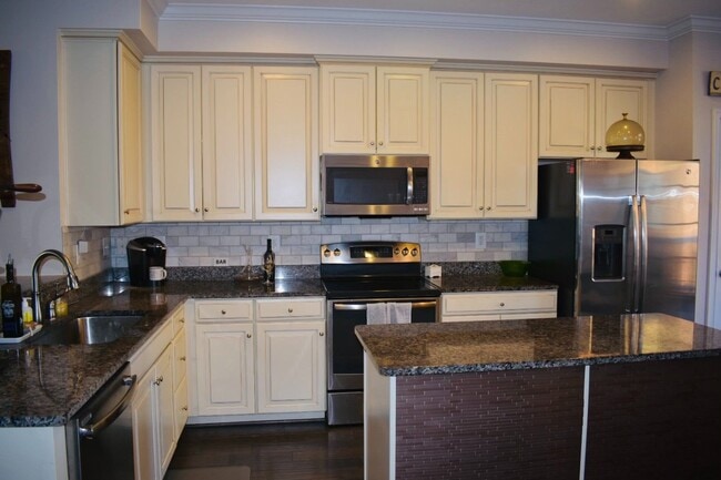 Photo - Beautiful Modern 3 Bedroom