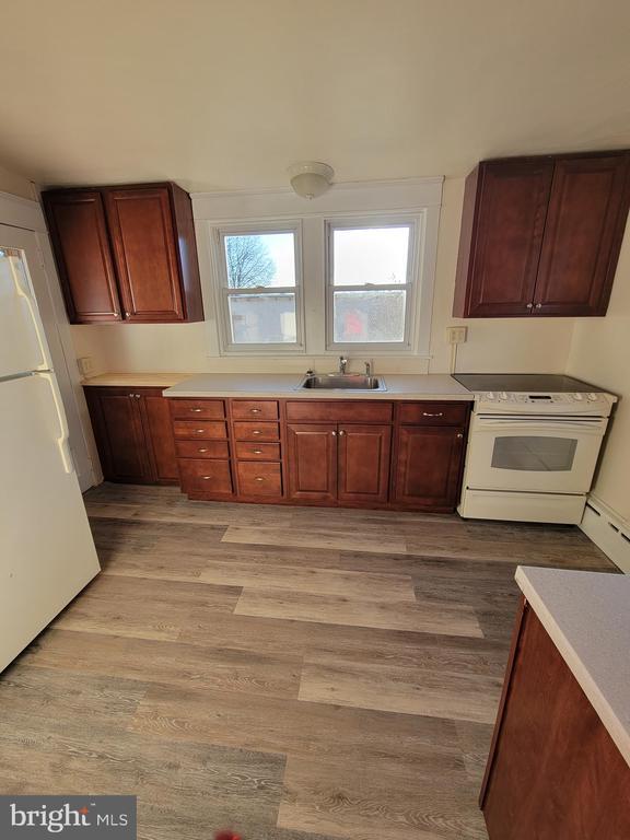 Photo - 317 Brower Ave