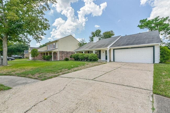Photo - 17910 Great Glen Dr