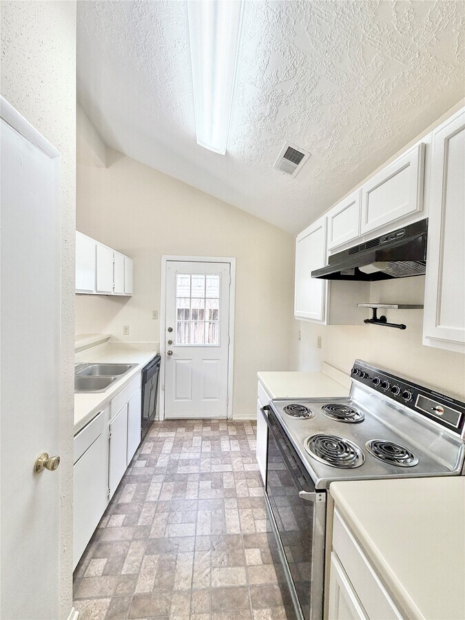 Photo - 12618 Ridgelow Ln