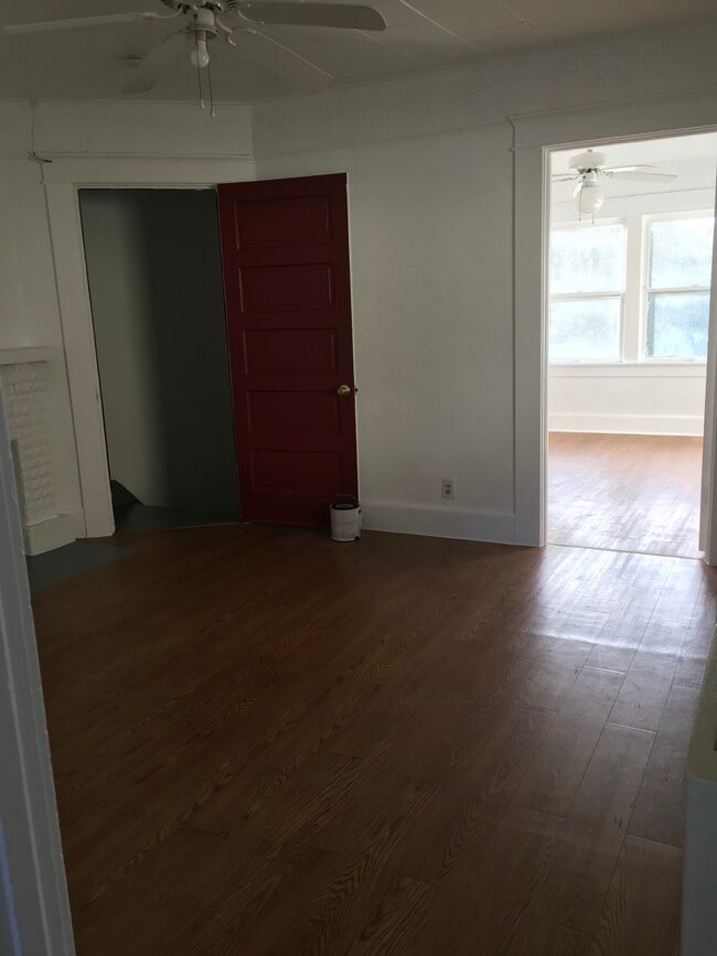 Photo - 2631 Jeffries Ave Unit 2631