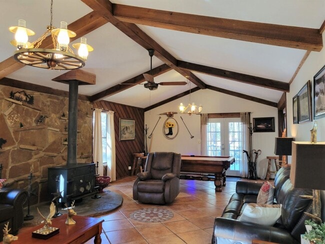 Photo - 308-310 Brady Canyon Rd