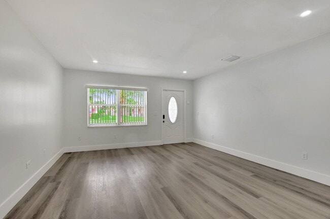 Photo - 10920 Gable St