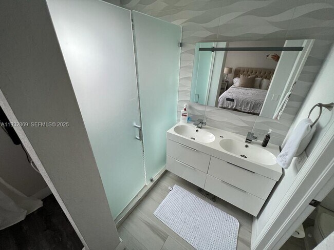 Photo - 8330 NW 107th Pl