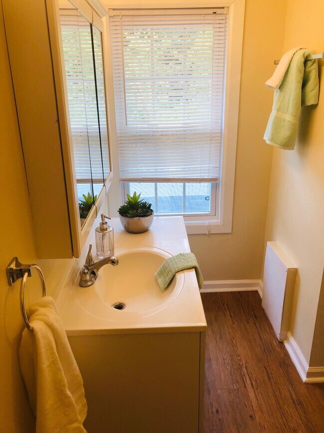 Photo - 3 Bedroom Home in Great School District!