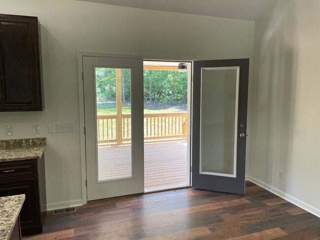 Photo - 120 Long Beach Blvd