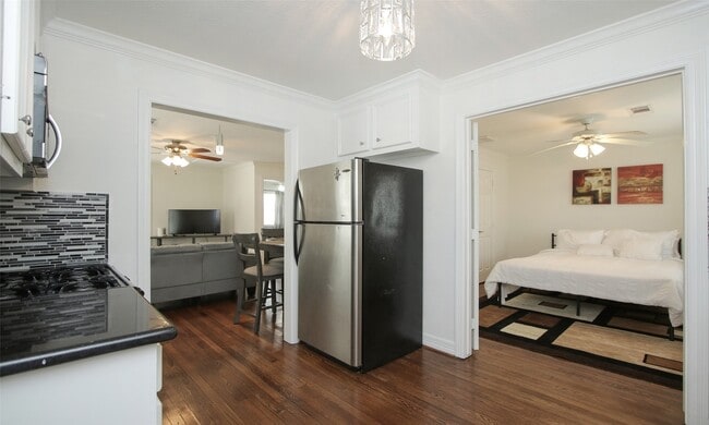 Photo - 4331 Marina St Unidad B