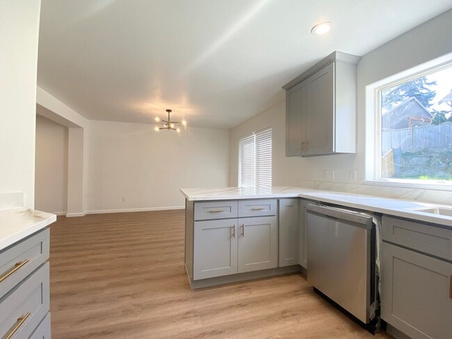 Photo - Fully renovated 4 bedroom Auburn Home