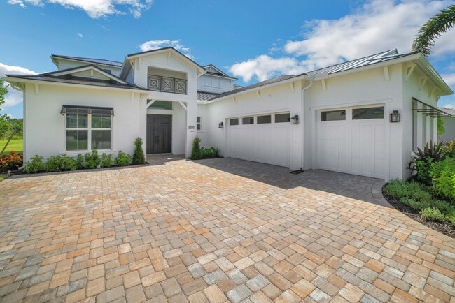 Photo - 20161 SE Bridgewater Dr