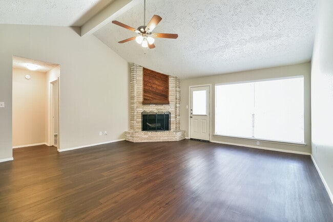 10311 Oak Limb Dr