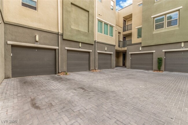 Photo - 11257 Rainbow Peak Ave Unit 208