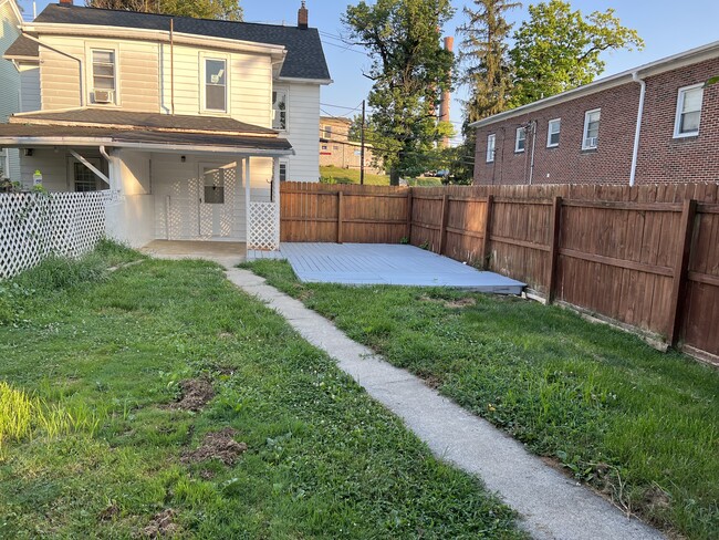 Fenced backyard - 167 E Derry Rd Townhome