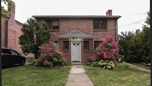 Building Photo - 9 Reservoir Rd Unit 1 Rental