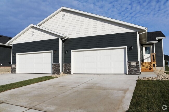 Building Photo - 3616 S Outfield Cir Rental