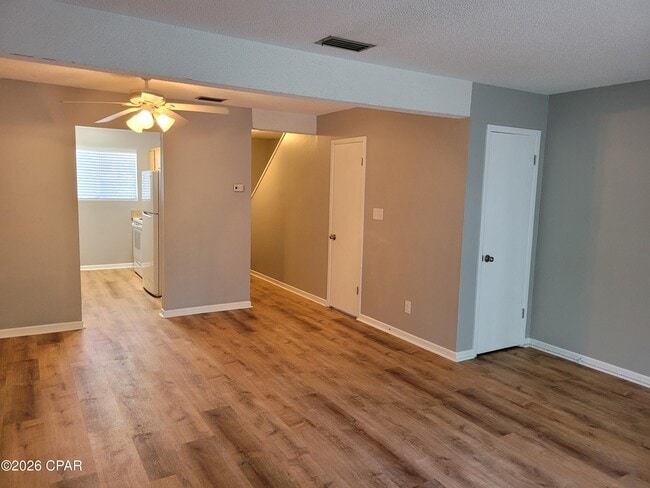 Photo - 1202 Drake Ave