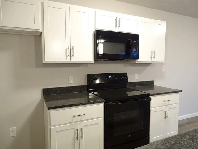 Photo - 5 Cobblestone Ct