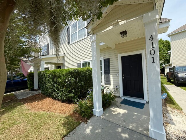 Photo - Move in Ready Three Bedroom Townhome in West Ashley