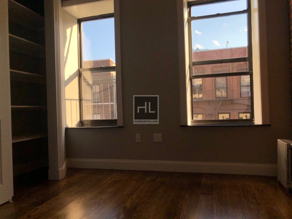 West 103rd Street - West 103rd Street Unidad 4FE