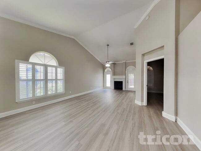 Photo - 10630 Satinwood Cir