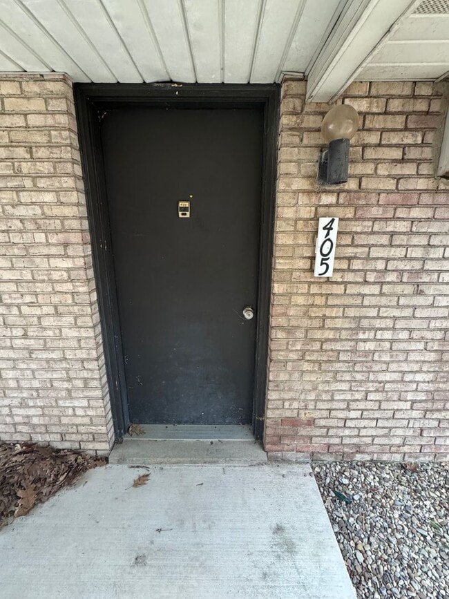 Building Photo - Moon Twp - 1 Bedroom 1 Bathroom - Tree To... Rental