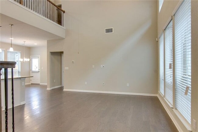 Photo - 3240 E Whitestone Blvd