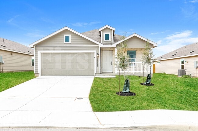 Building Photo - 10606 Pablo Way