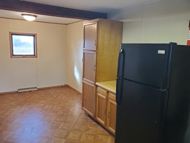 Photo - W10418 WI-76