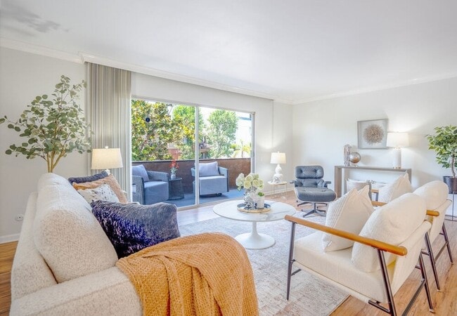 Photo - 818 S Lucerne Blvd Unit 84A