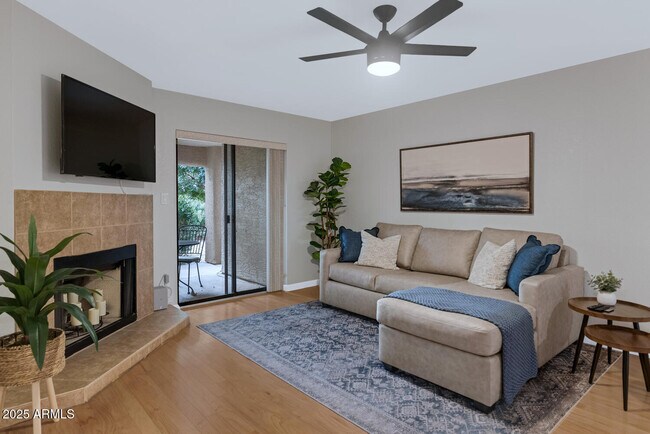 Photo - 9445 N 94th Pl Unidad 102