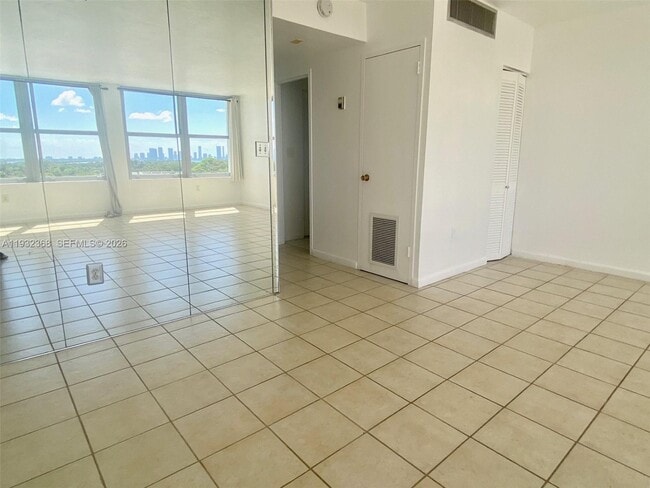 Photo - 2899 Collins Ave Unit 1144