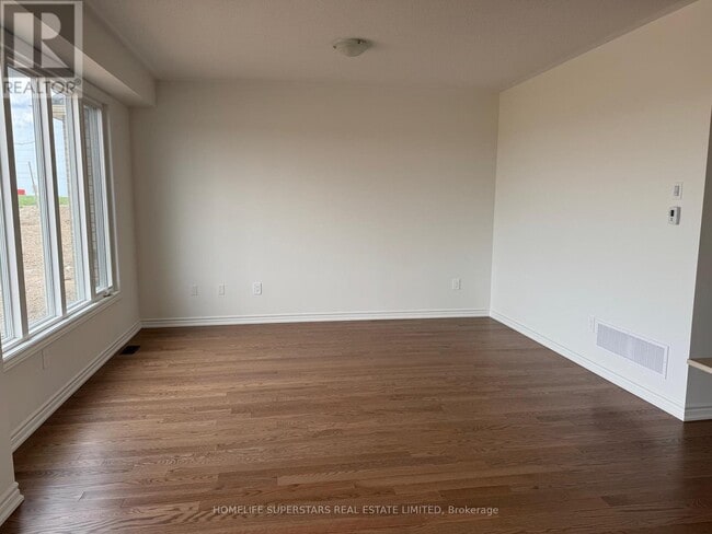 Photo - 1583 Savoline Blvd