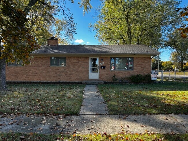 Building Photo - 1643 Fairview Ave