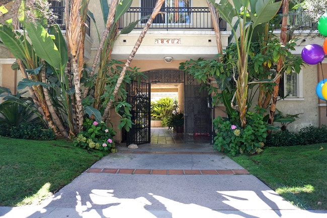 Photo - The Halsted Apartments Unit 30