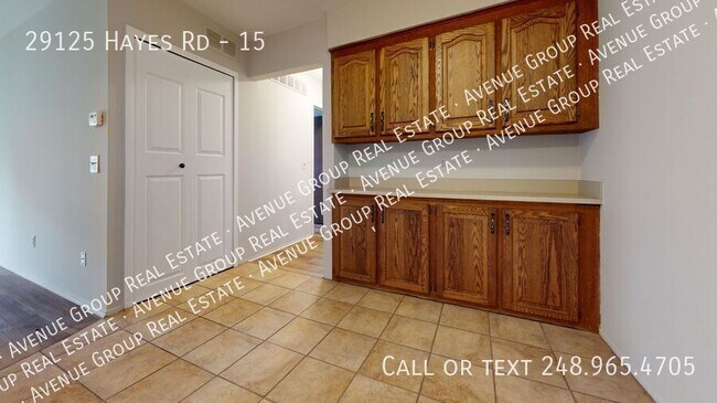 29125 Hayes Rd