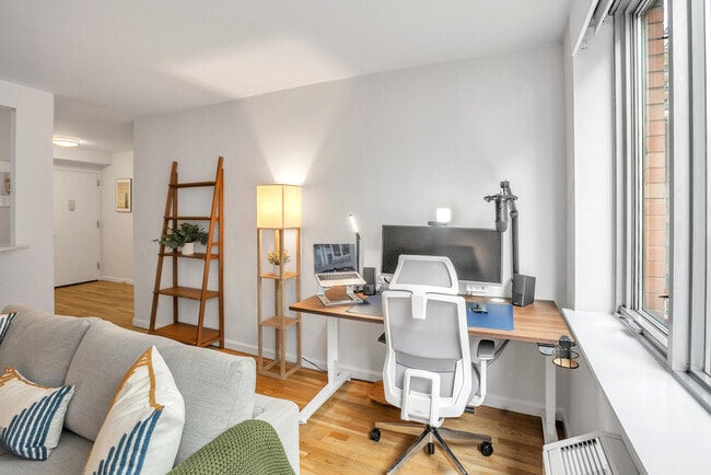 Photo - 120 W 21st St Unidad FL5-ID404175P