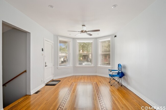 Photo - 4247 W Melrose St Unit 1