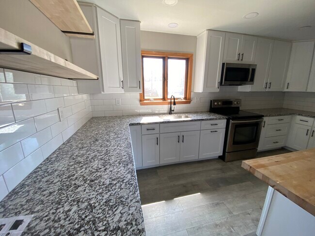 Photo - 1 Burlington Rd