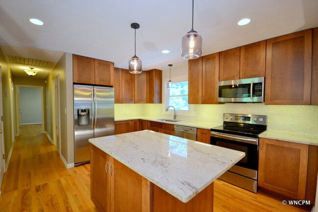 Photo - 17 Laurel Park Dr