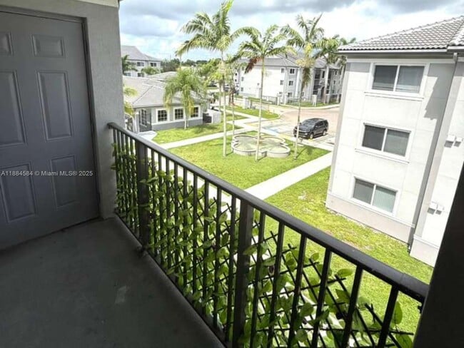 Photo - 15422 SW 284th St Unit 7307