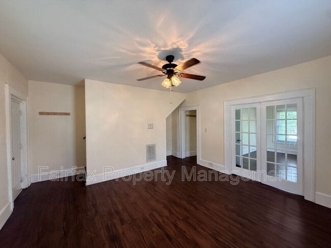 Photo - 4004 Fayetteville St