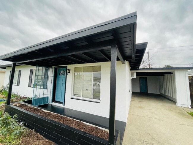 Photo - 5119 58th St