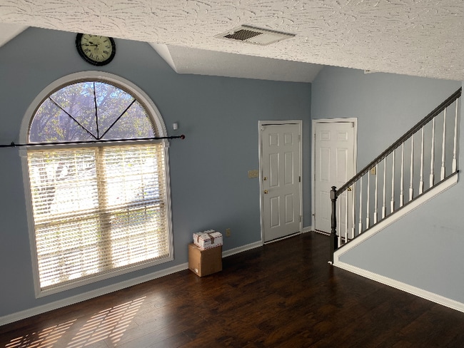 Photo - 2009 Stonewood Ln